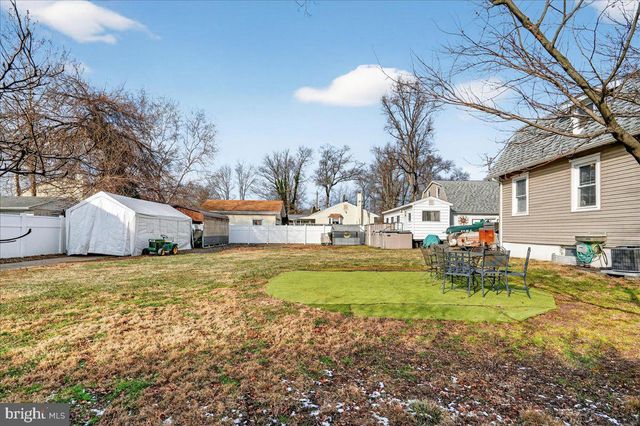 3227 STEELE AVE, Bristol, PA 19007