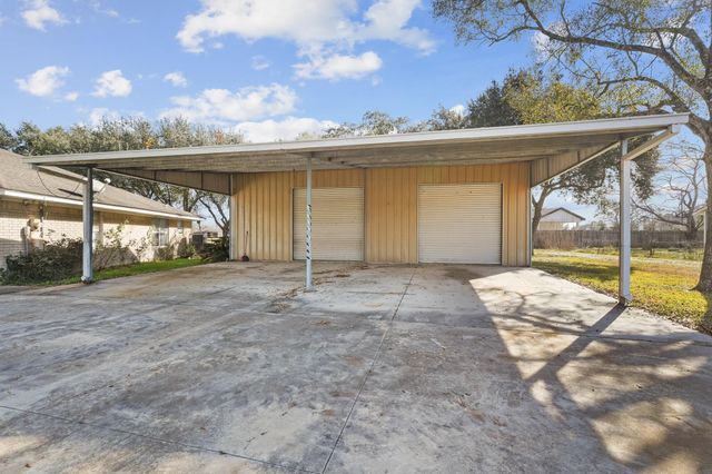 16815 Herridge Road, Pearland, TX 77584