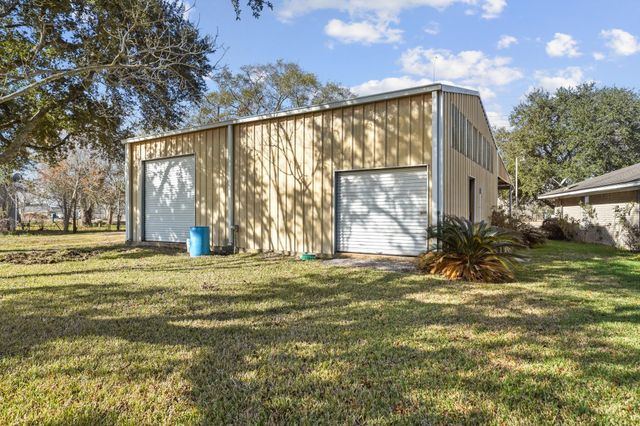 16815 Herridge Road, Pearland, TX 77584