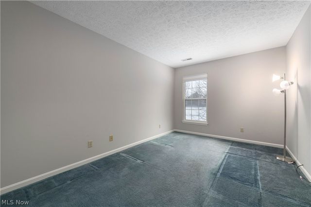 23061 Brick Mill Run C3, Westlake, OH 44145