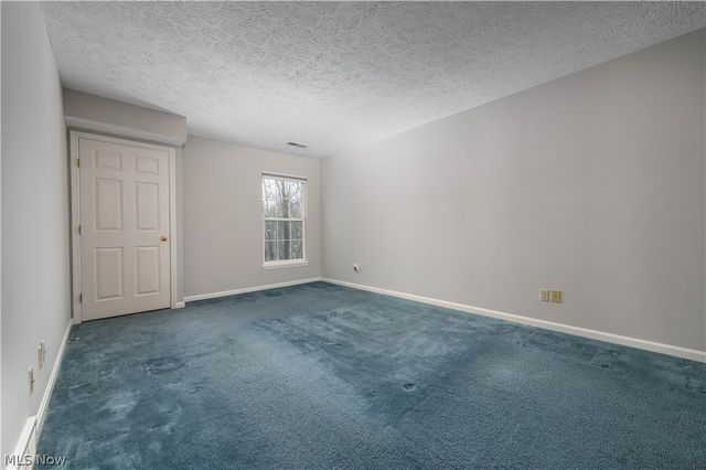 23061 Brick Mill Run C3, Westlake, OH 44145