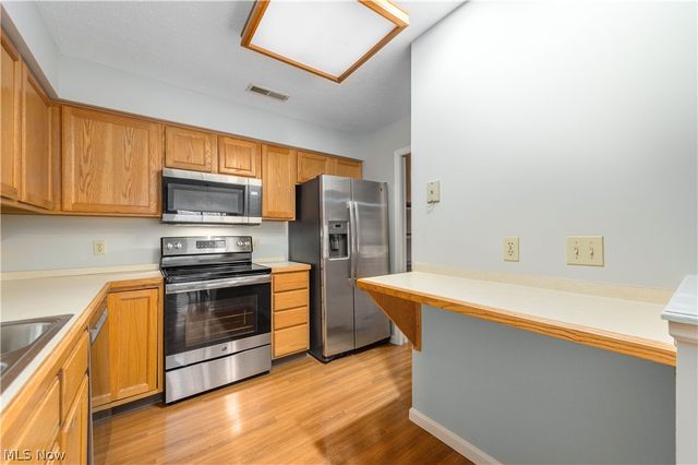 23061 Brick Mill Run C3, Westlake, OH 44145