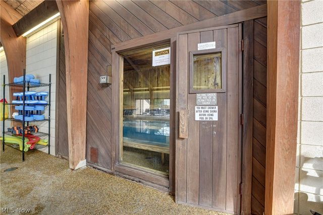 23061 Brick Mill Run C3, Westlake, OH 44145