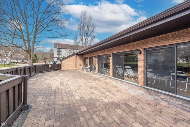 23061 Brick Mill Run C3, Westlake, OH 44145