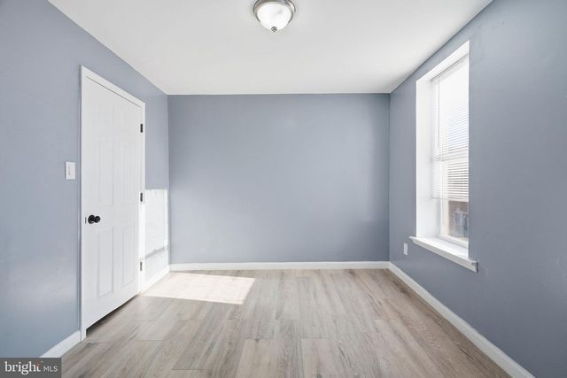 1526 S LECOUNT ST, Philadelphia, PA 19146