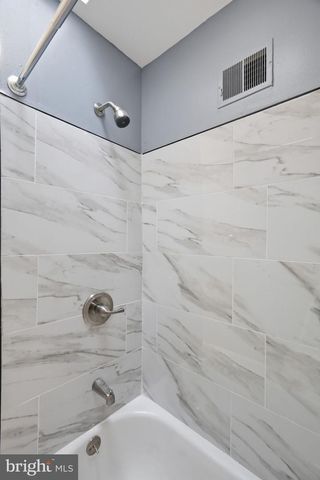 1526 S LECOUNT ST, Philadelphia, PA 19146