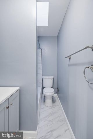 1526 S LECOUNT ST, Philadelphia, PA 19146