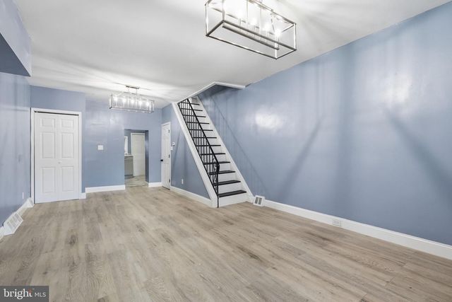 1526 S LECOUNT ST, Philadelphia, PA 19146