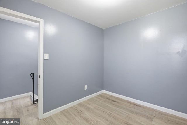 1526 S LECOUNT ST, Philadelphia, PA 19146