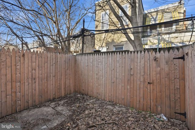 1526 S LECOUNT ST, Philadelphia, PA 19146