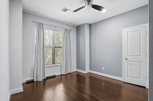 644 E Bluff Street, Fort Worth, TX 76102