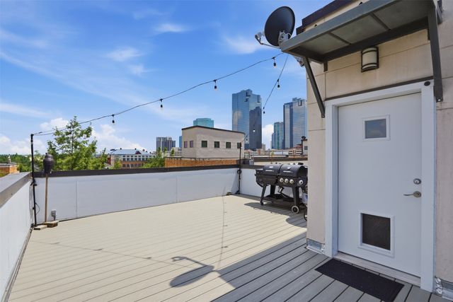 644 E Bluff Street, Fort Worth, TX 76102