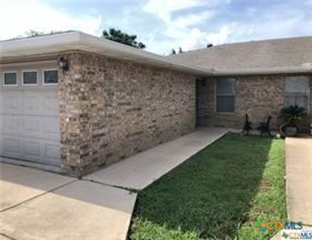 2722 N Heynis, New Braunfels, TX 78130