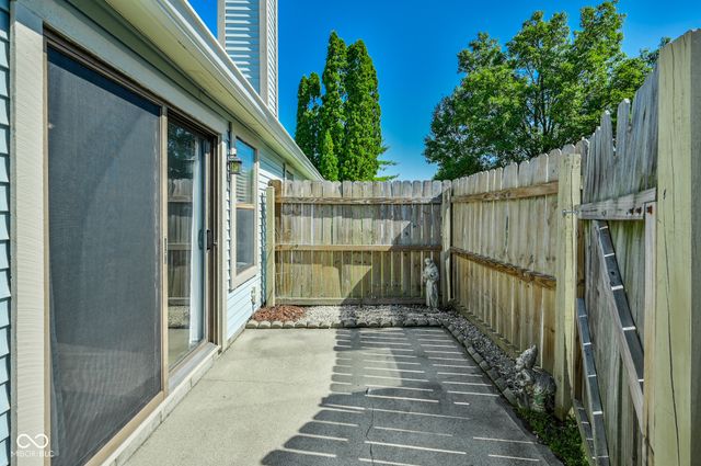 6717 Huntsmen Court, Indianapolis, IN 46250