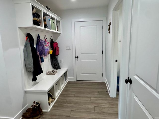 426 S Blitzen Lane, Santa Claus, IN 47579