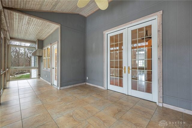 914 Hickory Trail Drive, Wilmington, OH 45177