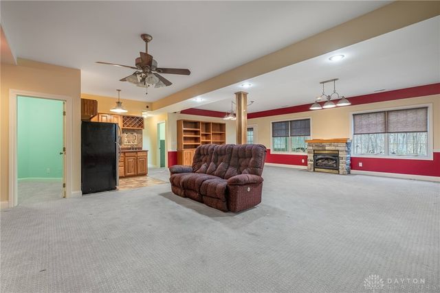 914 Hickory Trail Drive, Wilmington, OH 45177