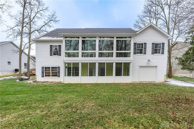 914 Hickory Trail Drive, Wilmington, OH 45177