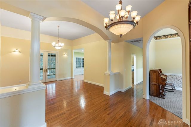 914 Hickory Trail Drive, Wilmington, OH 45177