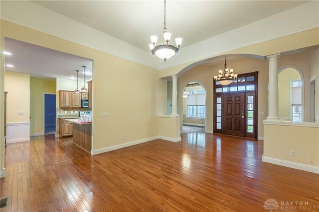 914 Hickory Trail Drive, Wilmington, OH 45177