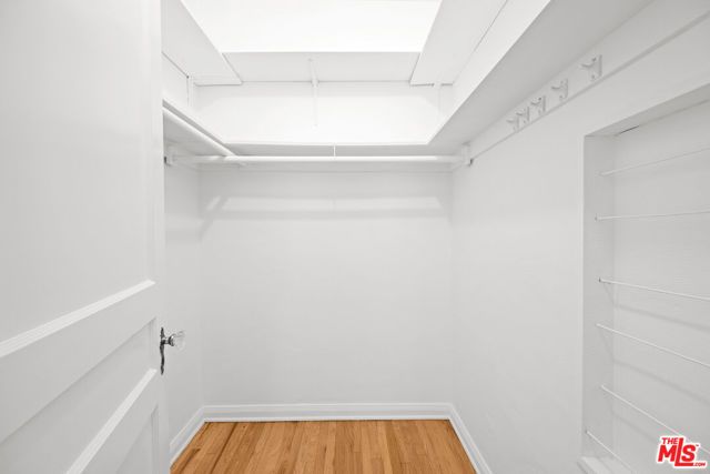 361 N Mansfield Avenue, Los Angeles, CA 90036