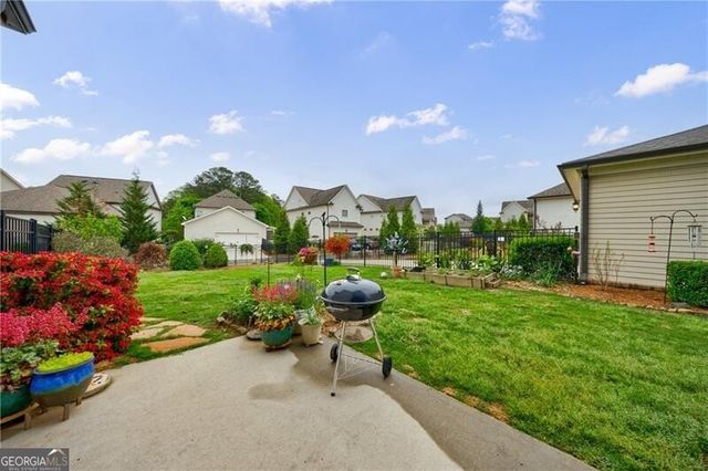 860 Hargrove Point Way, Alpharetta, GA 30004