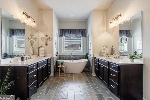 860 Hargrove Point Way, Alpharetta, GA 30004