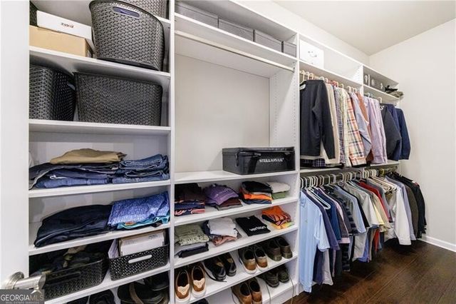 860 Hargrove Point Way, Alpharetta, GA 30004