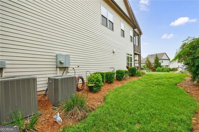 860 Hargrove Point Way, Alpharetta, GA 30004