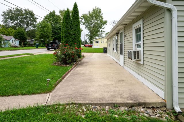 1104 Town Street, Kendallville, IN 46755