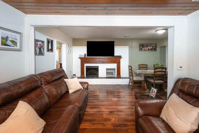 1104 Town Street, Kendallville, IN 46755