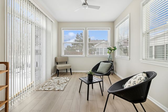 696 S Wellston Lane, Romeoville, IL 60446