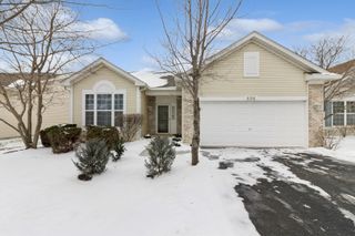 696 S Wellston Lane, Romeoville, IL 60446