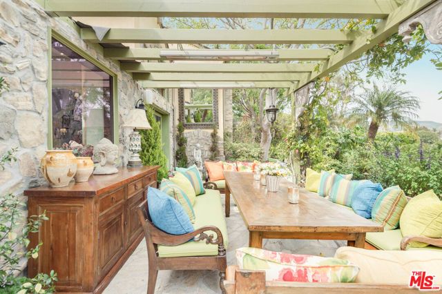 6766 Portshead Road, Malibu, CA 90265