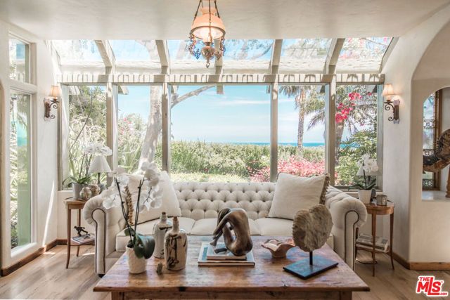 6766 Portshead Road, Malibu, CA 90265