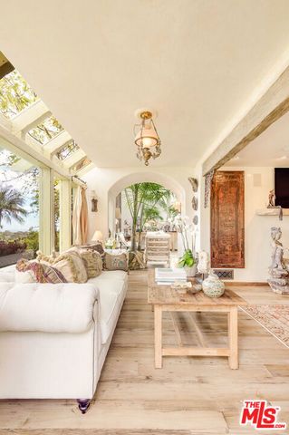 6766 Portshead Road, Malibu, CA 90265