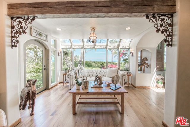 6766 Portshead Road, Malibu, CA 90265