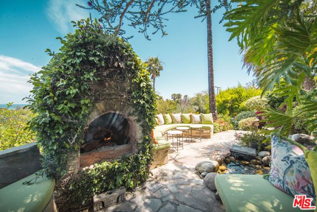 6766 Portshead Road, Malibu, CA 90265