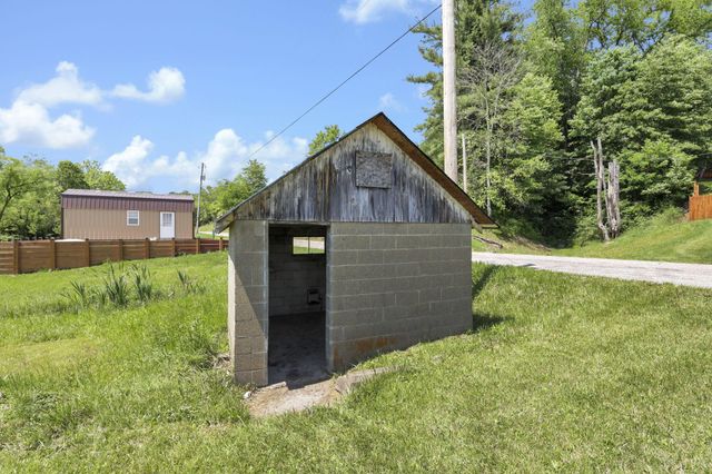 6228 Patton Road NE, Newark, OH 43055