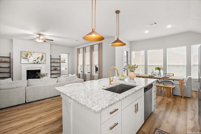 109 Valencia, Boerne, TX 78006