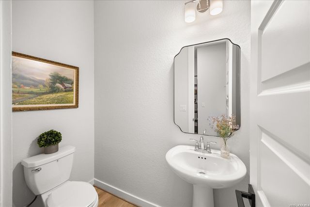 109 Valencia, Boerne, TX 78006