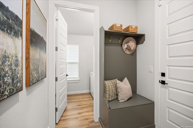 109 Valencia, Boerne, TX 78006