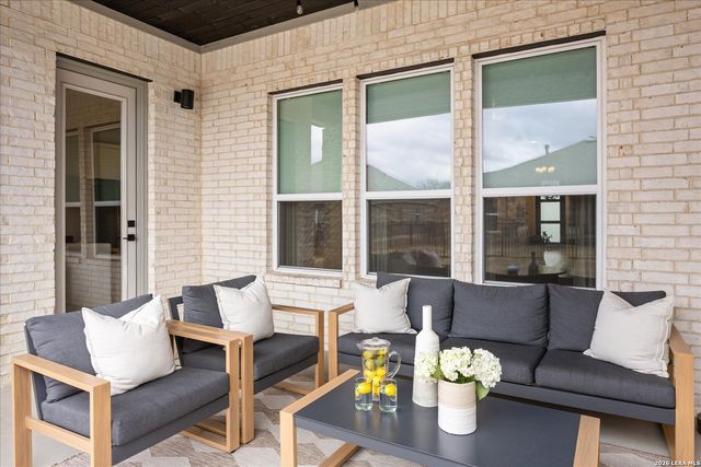 109 Valencia, Boerne, TX 78006