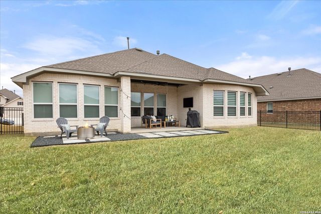 109 Valencia, Boerne, TX 78006