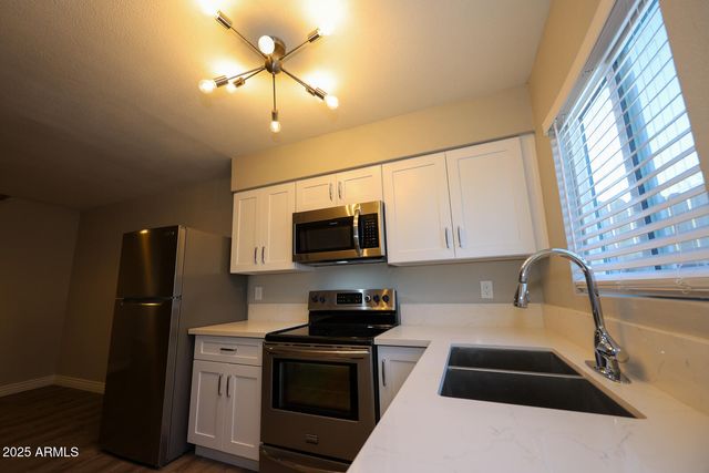 127 S Outpost Road 2, Apache Junction, AZ 85119