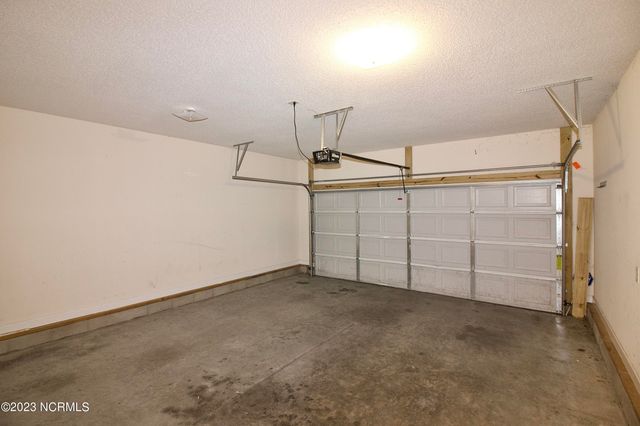 129 Lori Lane, Aberdeen, NC 28315