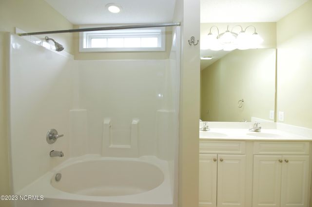 129 Lori Lane, Aberdeen, NC 28315