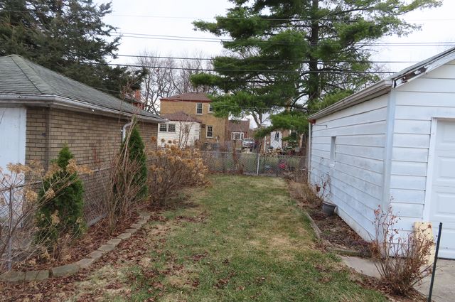 1710 N 73rd Court, Elmwood Park, IL 60707