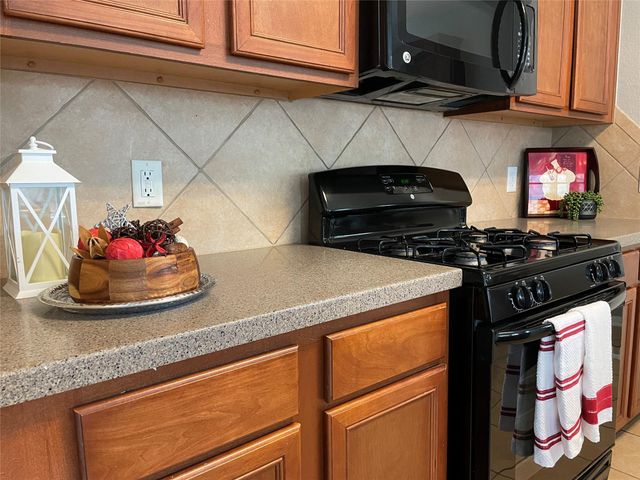 5426 Rio Drive, Baytown, TX 77521