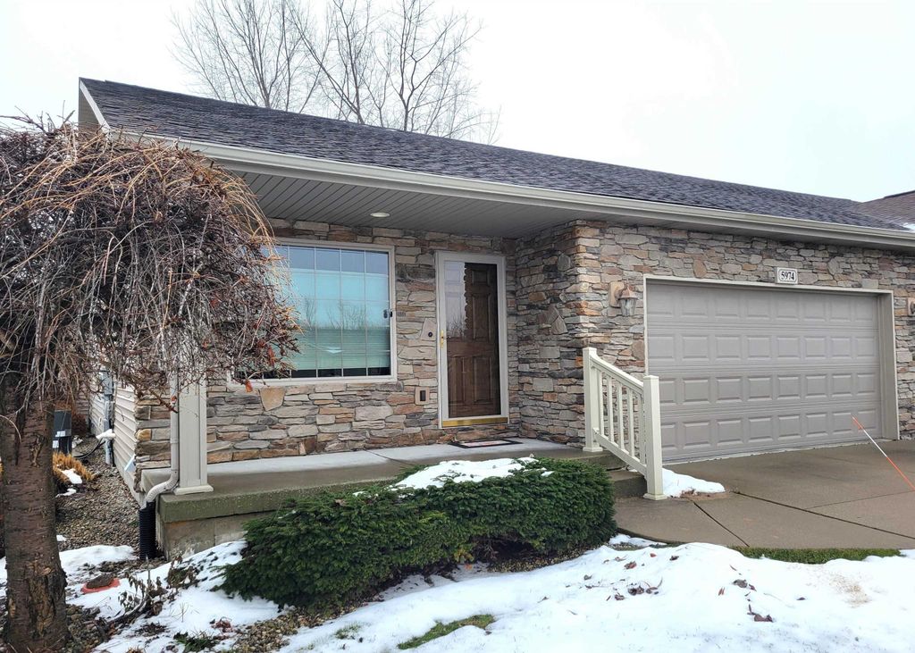 5974 Lexie Lane, Bay City, MI 48706